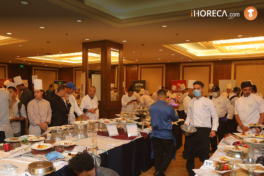 استعدادات الطهاة النهائي قبل تقييم الأطباق Food Presentation