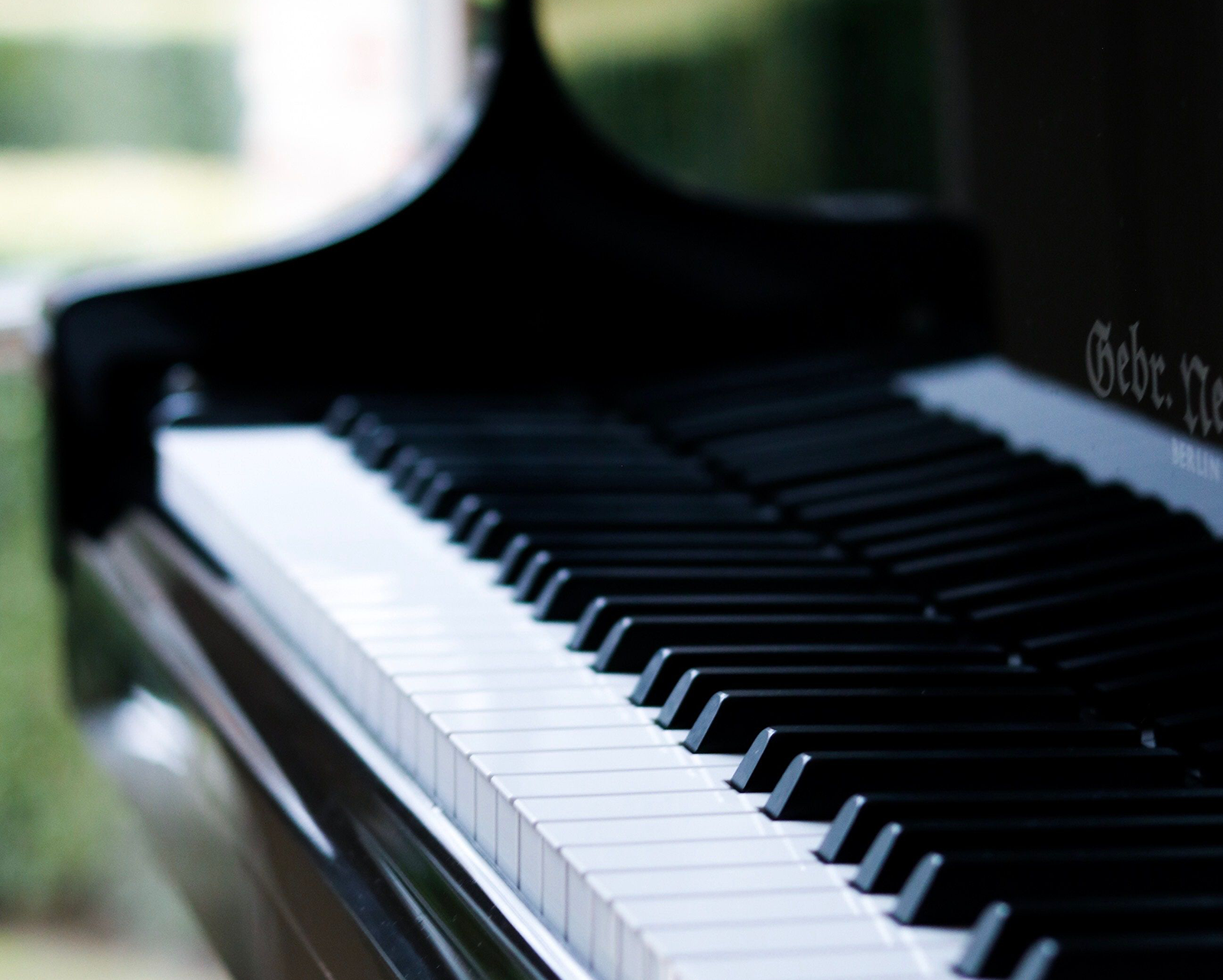إضافة العامل الموسيقي Use Music
