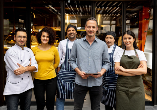 أساسيات إدارة وتنظيم فريق العمل في المطعم